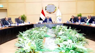 "القابضة للطرق والكباري" تنفذ مشروعات بـ11.5 مليار جنيه خلال عام