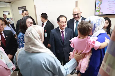 وزير الصحة السنغافوري يزور معهد ناصر لتعزيز التعاون الطبي