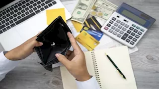 خبيرة طاقة تحذر من وجود هذا الشيء في المنزل.. يجذب الفقر والديون