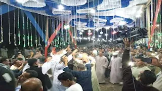 الأب ميحضرش فرح بنته والعريس ميطلعش قبل شهر.. أغرب طقوس الزواج بالمنيا