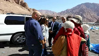 وزير التنمية المحلية توجه بإنشاء منظومة متكاملة لجمع وتدوير المخلفات  بدهب