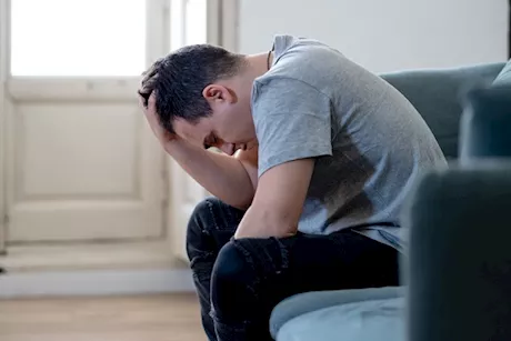 كيف تؤثر المشاعر السلبية على الجسم؟ "فيديوجرافيك"