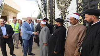 محافظ المنيا يسلم 45 منزلاً مطورًا للأسر الأولى بالرعاية في سمالوط (صور)