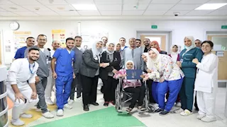 فقدت البصر واكتسبت البصيرة.. قصة «آية» قاهرة السرطان وبطلة الأزهر