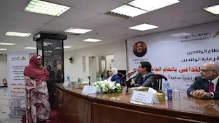 رئيس جامعة بنها يلتقي الطلاب الوافدين لمتابعة أوضاعهم  