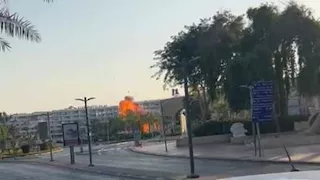 بسبب مسيّرة حوثية.. إصابات وأضرار واسعة في إيلات الإسرائيلية- فيديو وصور