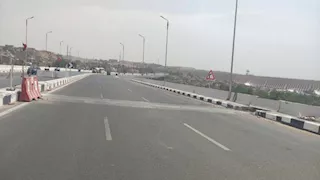 بالصور.. تركيب الفواصل الدائمة وتخطيط محور وكوبرى بديل خزان أسوان 