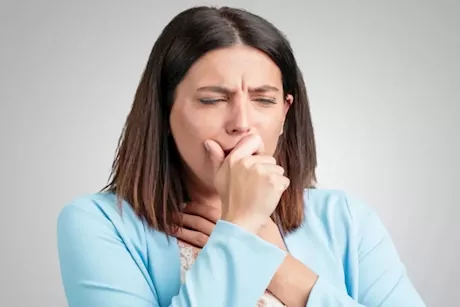 الحليب لعلاج الكحة الناشفة.. مفيد أم مضر؟