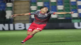 حسين محاسب "لمصراوي": تركت الأهلي للاحتراف.. والدوري الويلزي تاريخي