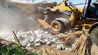 إزالة 2076 حالة تعدٍ على أملاك الدولة والأراضي الزراعية في سوهاج (صور)