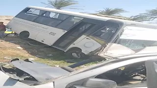 لحق بوالديه وشقيقته.. وفاة رابع ضحايا تصادم أتوبيس وملاكي بالمنيا (صور)