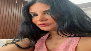 مروة الأزلي بإطلالة كاجوال جريئة.. ما سر اللوك؟