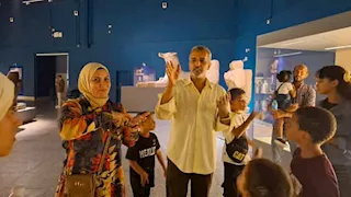 اليوم العالمي للغة الإشارة.. طلاب المدرسة الفكرية في جولة بمتحف شرم الشيخ