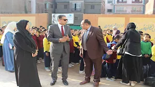 وكيل تعليم الجيزة يتابع ميدانيًا سير الدراسة في مدارس المحافظة
