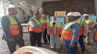 نائب وزير الكهرباء تتفقد سير العمل بشركات القطاع بأسوان