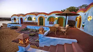  من الحناء إلى تربية التماسيح.. اكتشف غرائب وأسرار قرية سهل بأسوان (صور)