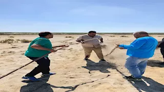 بالصور.. إزالة 6 آلاف متر شباك مخالفة لصيد الطيور المهاجرة وأسماك الزريعة 