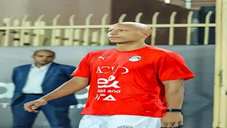 مصدر يكشف تفاصيل مفاوضات الأهلي مع عمرو الجزار