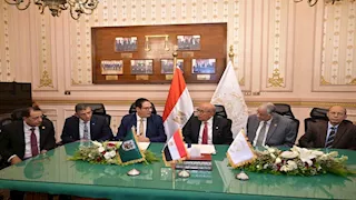رئيس جامعة القاهرة يهنئ المستشار عاصم الغايش ويتفقان على تعاون مشترك