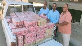  ضبط ٣٥٠٠ عبوة حليب بطعم الفواكة فاسدة بالأقصر