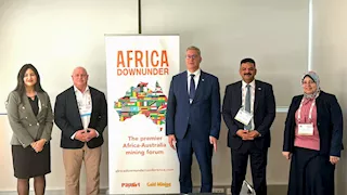 وزير البترول يبحث مع شركات تعدين أسترالية ضخ استثمارات جديدة في مصر