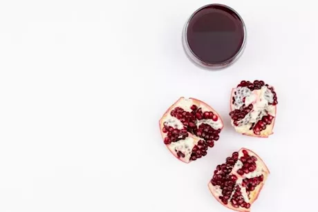 علاج فقر الدم بعصير الرمان- هل هذا ممكن؟