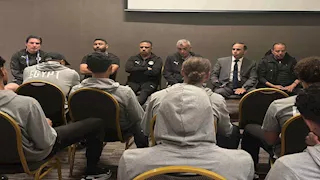 رسالة أخيرة من سفير مصر إلى لاعبي منتخب الشباب قبل مواجهة نيوزيلندا  