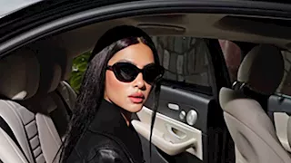 "ميني جيب تايجر".. أحدث جلسة تصوير جريئة لـ هدى المفتي