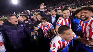 بعد غياب 16 عاما.. قرار من دولة باراجواي بعد تأهل منتخب بلادها إلى كأس العالم (فيديو)