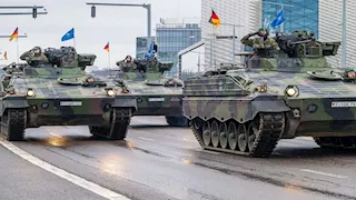 الجيش الألماني ينقل مركبات ومعدات عسكرية إلى ليتوانيا.. ما السبب؟