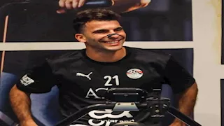 آخرهم زيزو.. لماذا يضع اللاعبون "لاصقات الأنف" أثناء المباريات؟ (صور)