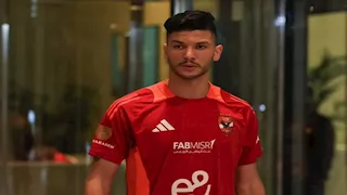 هل طلب أشرف داري الرحيل عن الأهلي مقابل 150 مليون؟.. والده يكشف