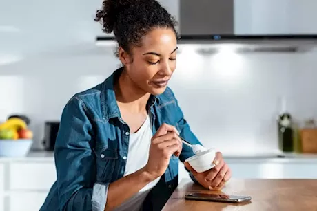 علاج التهابات المهبل بالزبادي- هل هذا ممكن؟