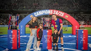 بعد معايدته الرومانسية لها.. من هي آنا ستاتشورسكا زوجة ليفاندوفسكي؟