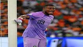 "امسحوا دموعكم بمنشفتي".. تعليق مثير للجدل من حارس نيجيريا على خسارة المغرب