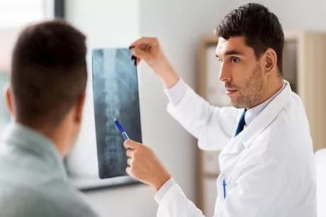 قبل سن الـ50.. 5 أسباب تدفعك لفحص كثافة العظام