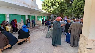 بالصور- قافلة رئاسة مجلس الوزراء تبدأ أعمالها بمستشفى الداخلة في الوادي الجديد