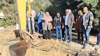 رئيس مياه القناة يتابع إصلاح كسر خط مياه بأبوصوير في الإسماعيلية