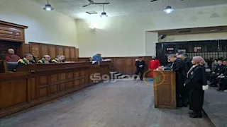 الظهور الأول بالبدلة الحمراء للمتهم بقتل مالك مقهى أسوان بالكوربة