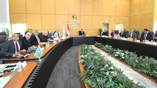 وزير الإسكان يوجه بتسريع تنفيذ وتسليم المشروعات بالمدن الجديدة