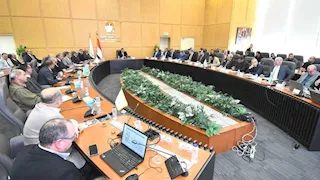 وزير الإسكان يستعرض مشروعات حياة كريمة في 14 محافظة