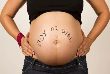 هل الأكل يؤثر على نوع الجنين؟- طبيب يحسم الجدل "فيديو"