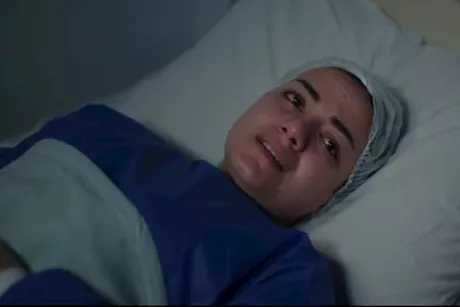 مسلسل ميدتيرم- هل التبرع بنخاع العظم خطير؟