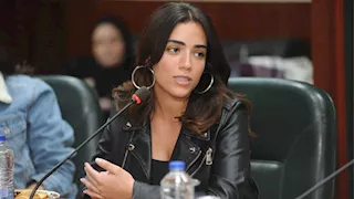 أية سليم بلوك كاجوال أنيق.. كيف نسقت إطلالتها؟