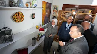  محافظ أسيوط يفتتح معرض "كيان" لدعم الحرفيين والأسر المنتجة 