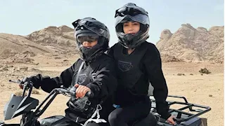 بسمة بوسيل وابنها آدم في أحدث ظهور من رحلة سفاري بالبيتش باجي.. صور