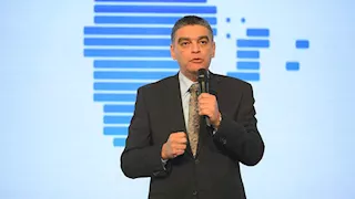 بدرجة وزير.. تجديد الثقة لـ"د. هشام ستيت" رئيسًا لهيئة الشراء الموحد