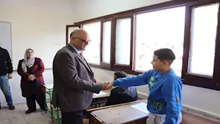 محافظ القليوبية يتفقد امتحانات الشهادتين الابتدائية والإعدادية -صور