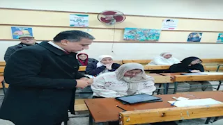 مدير تعليم الجيزة يتفقد مدرسة شيراتون الثانوية بالدقي ويتأكد من انتظام اللجان