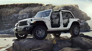 احتفالا بعيد ميلادها الـ85| جيب تطلق موديلين خاصين من رانجلر وجلاديتور - صور